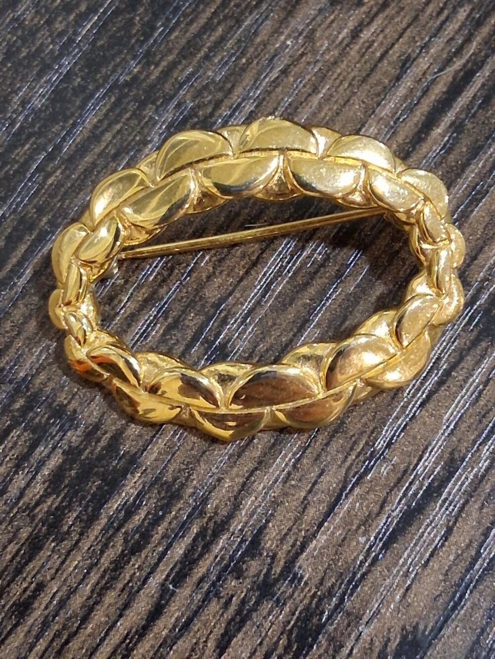 Vintage Anne Klein Signed AK Gold-Tone Oval Wreath Statement Brooch Pin